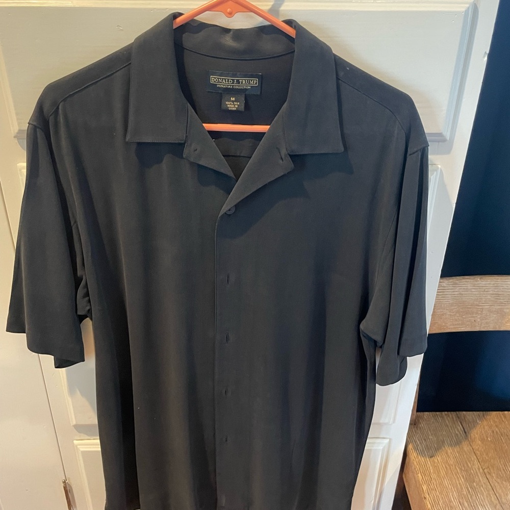 Donald J. Trump Signature Collection Men's Black Shirt—100% silk